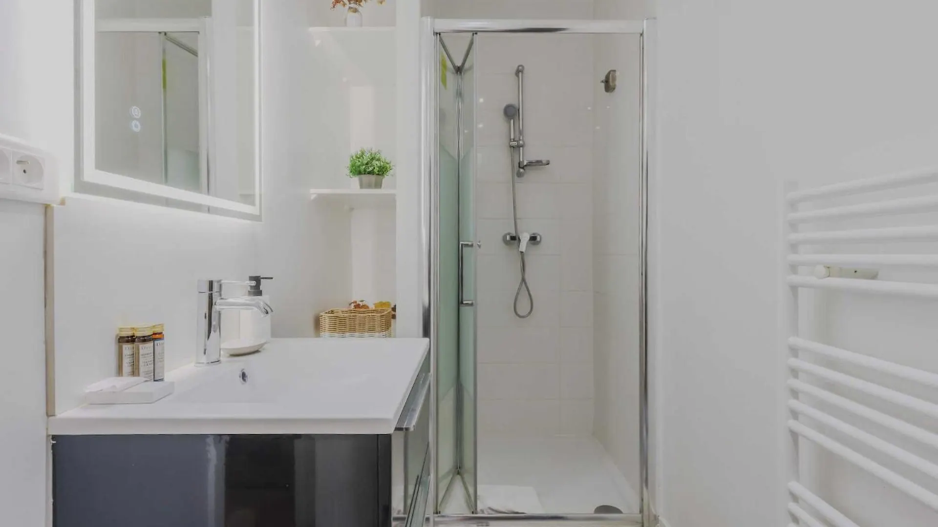 Charming Apartment - 1Bd-4P - Gare Du Nord Paris