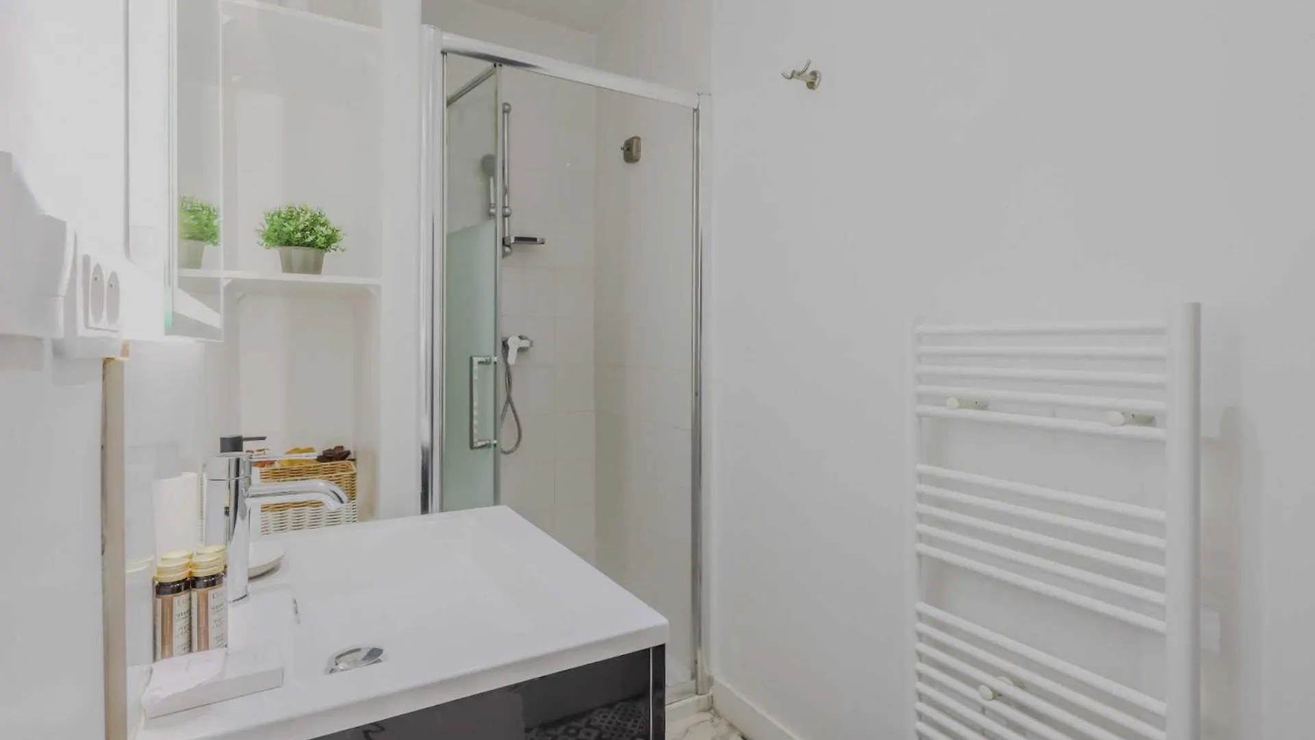 Charming Apartment - 1Bd-4P - Gare Du Nord Paříž